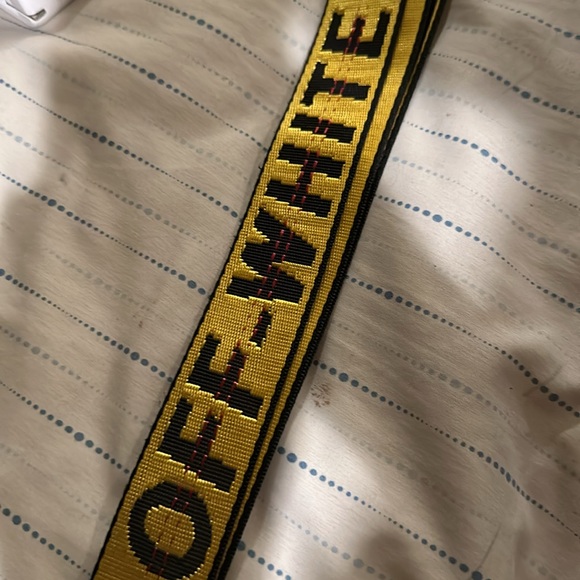 Off white industrial belt - Picture 4 of 4